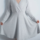 Romildi Plus Size Elegant Sweater Dress, Women's Plus Solid Long Sleeve Surplice Neck Ribbed Knit Nipped Waist Pleated Sweater Dress