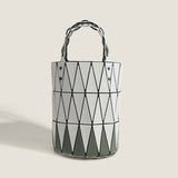 2025 popular new vegetable basket hand bag Japanese geometric diamond bucket bag fashionable and simple contrasting color shoulder armpit bag