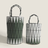 2025 popular new vegetable basket hand bag Japanese geometric diamond bucket bag fashionable and simple contrasting color shoulder armpit bag