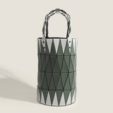 2025 popular new vegetable basket hand bag Japanese geometric diamond bucket bag fashionable and simple contrasting color shoulder armpit bag